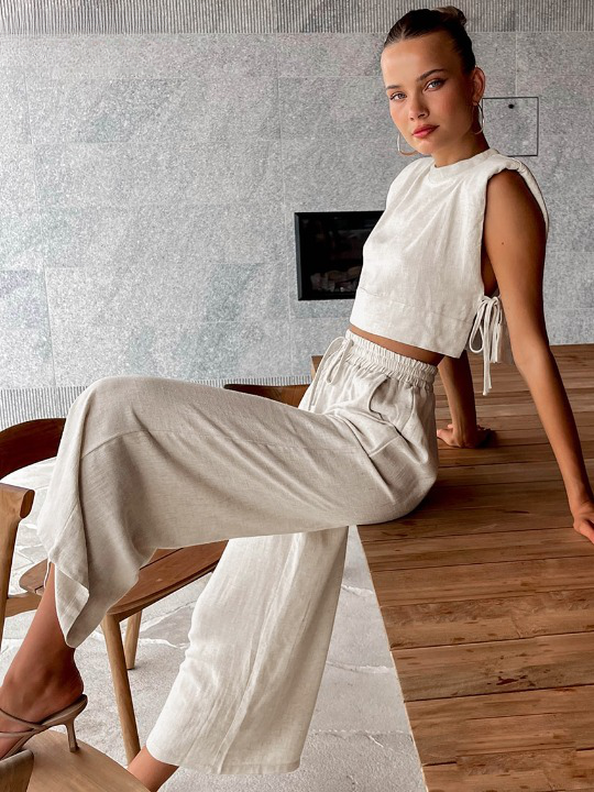 Relaxed Linen Vacation Set with Wide-Leg Trousers